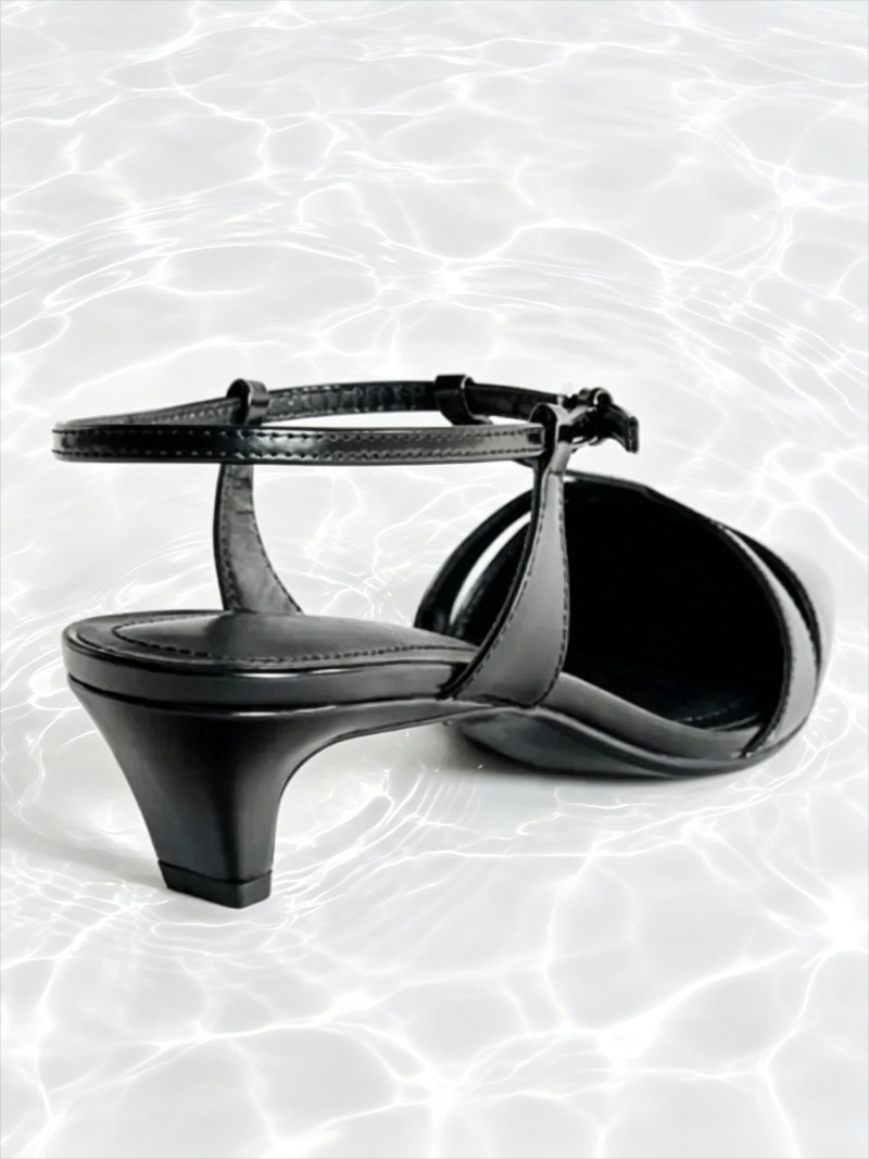 Black Patent Leather Low Heel  - огляд і ціна Sandals