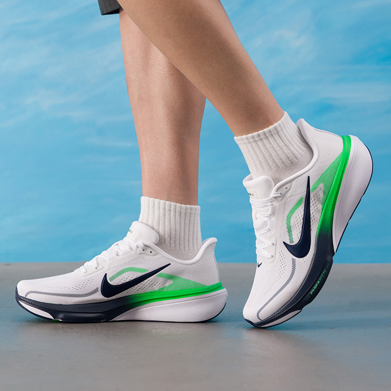 Nike Men's Shoes Original Ligh - огляд і ціна Lightweight Road Running Shoes
